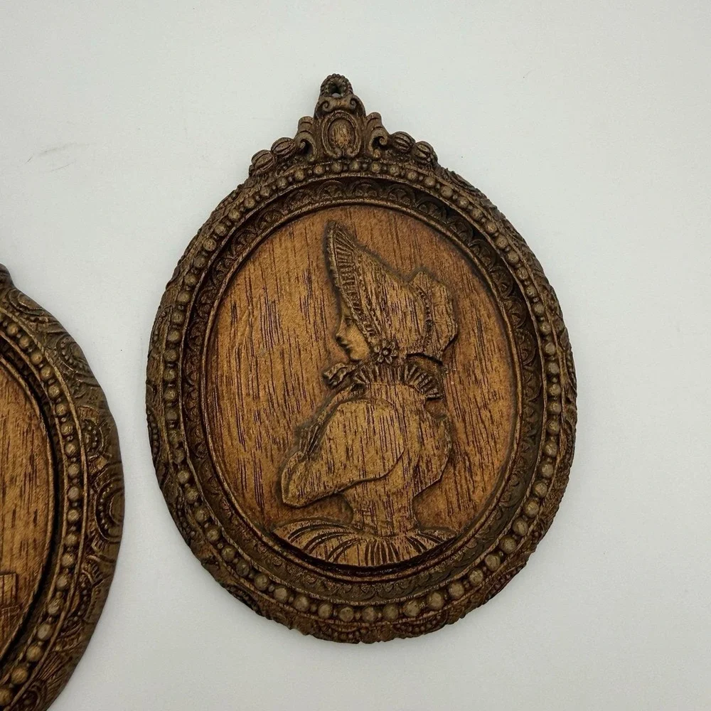 Vtg Victorian Plaque Set Man Women Bust Silhouette Wood Grain Wall Hanging *Flaw